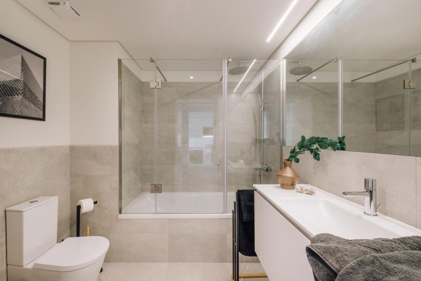 Areosa - 1 Bedroom In Parque Nacoes Lissabon