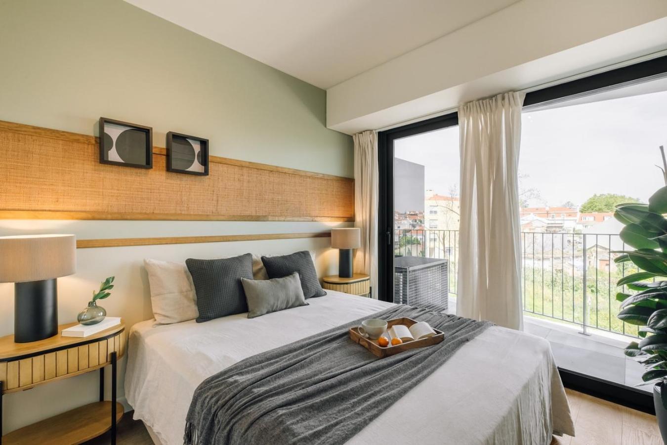 Areosa - 1 Bedroom In Parque Nacoes Apartment